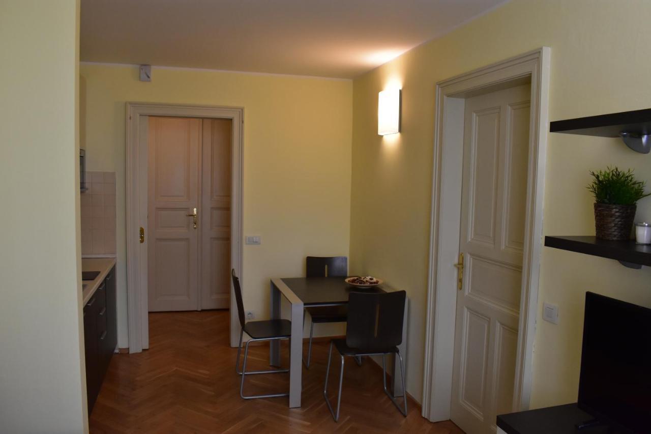 פראג Apartment Vikroria - Halkova 5 מראה חיצוני תמונה