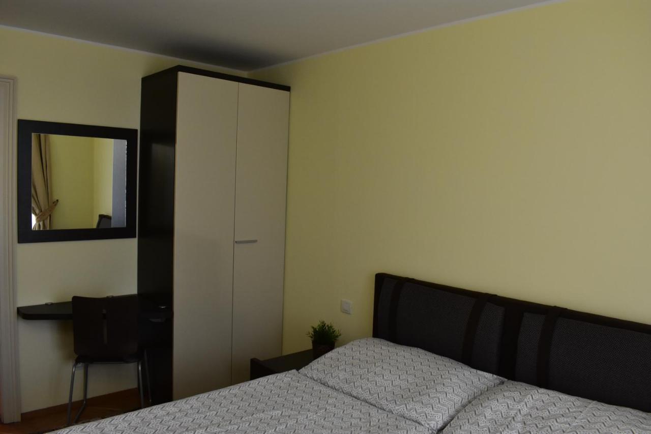 פראג Apartment Vikroria - Halkova 5 מראה חיצוני תמונה
