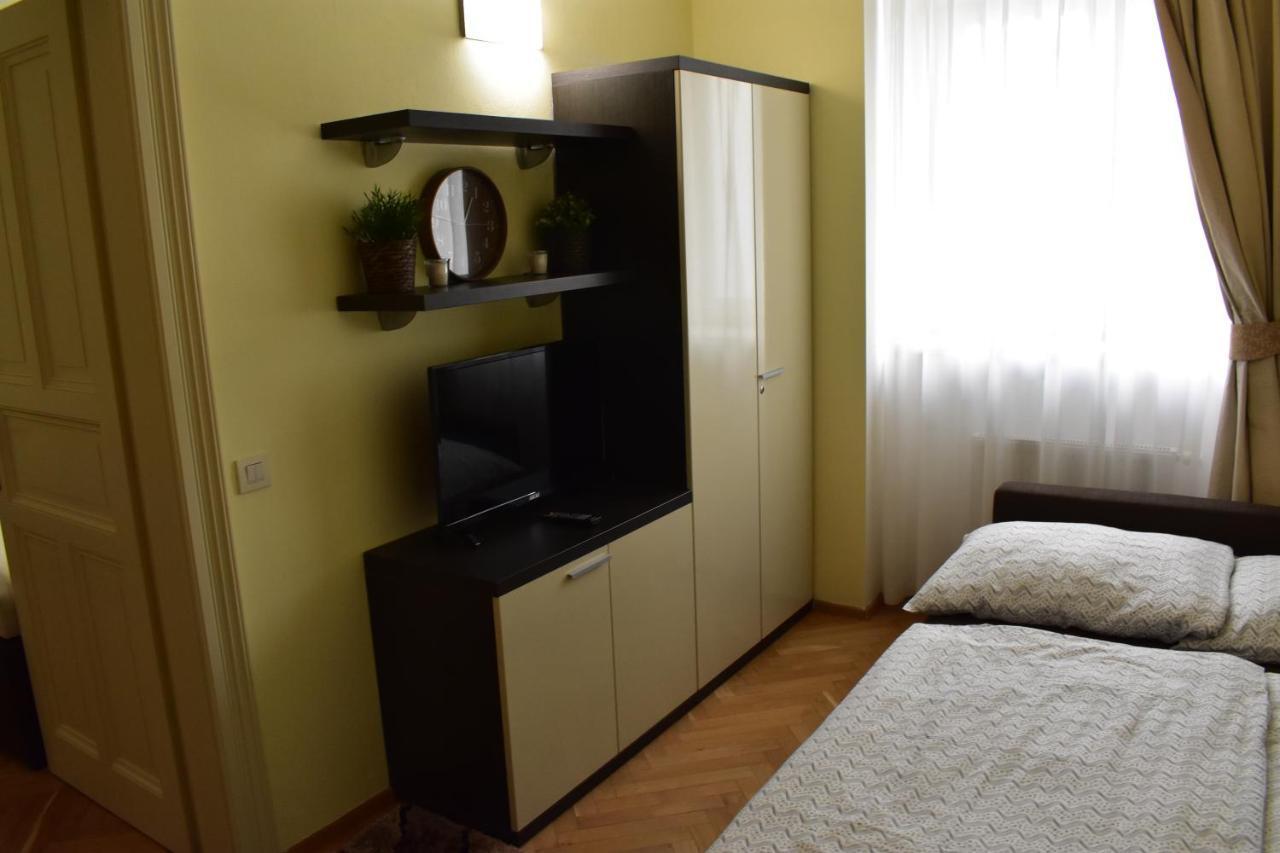 פראג Apartment Vikroria - Halkova 5 מראה חיצוני תמונה
